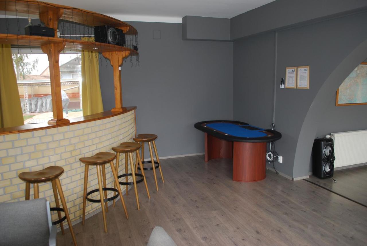 Casa Napsugar Panzio Bed and Breakfast Apostag Buitenkant foto