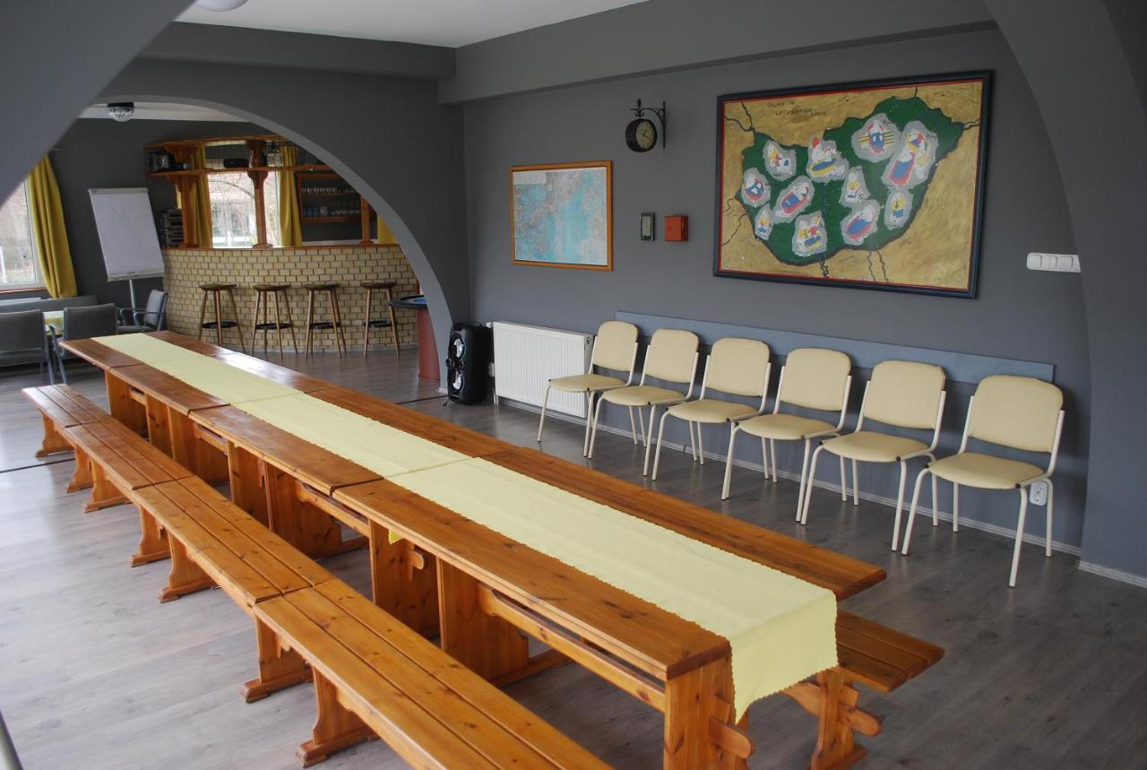 Casa Napsugar Panzio Bed and Breakfast Apostag Buitenkant foto