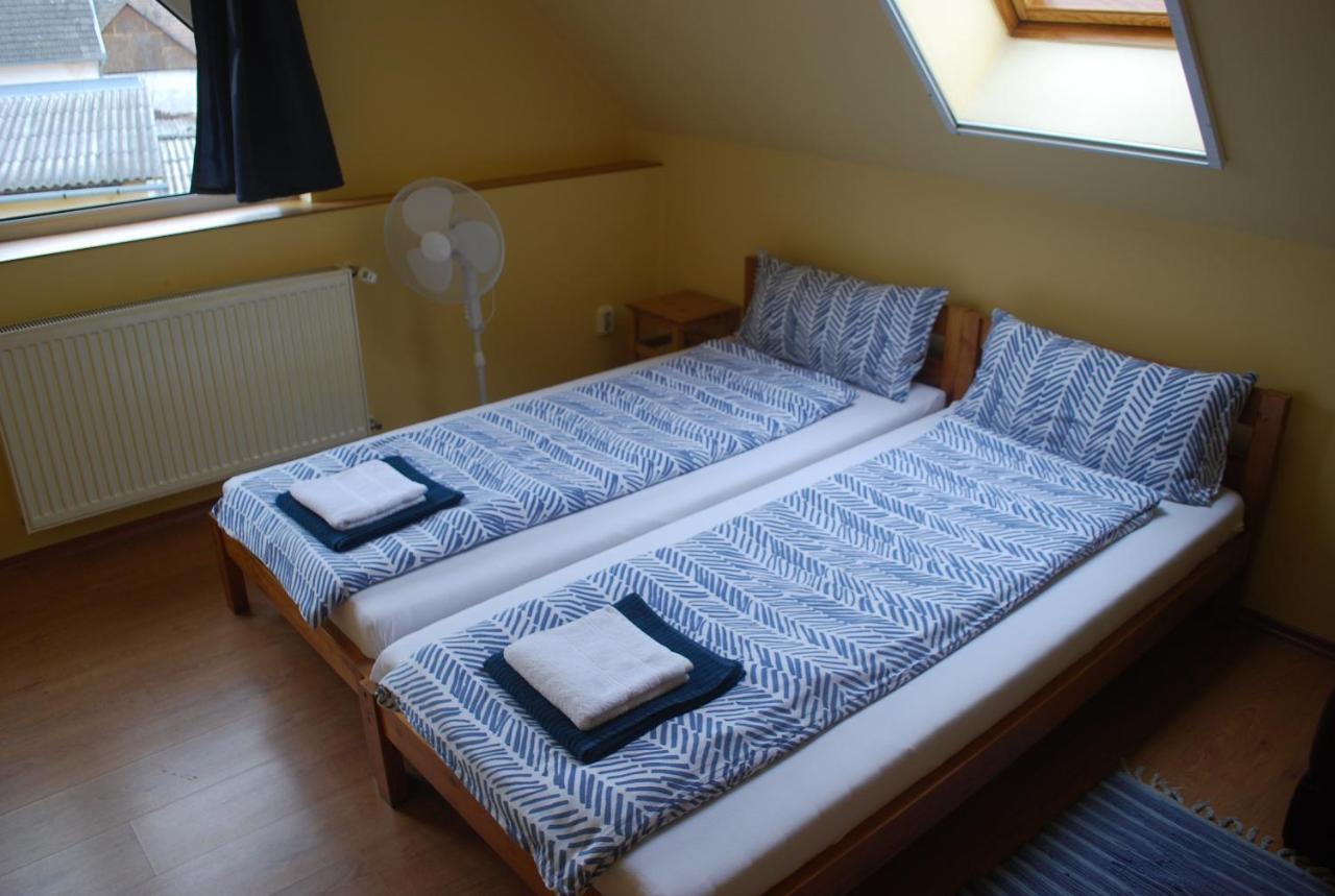 Casa Napsugar Panzio Bed and Breakfast Apostag Buitenkant foto