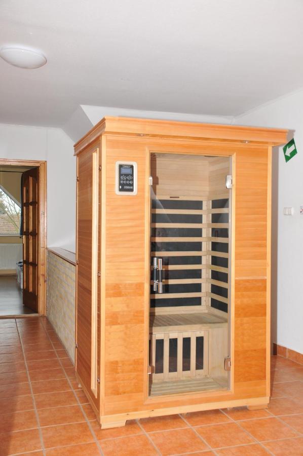 Casa Napsugar Panzio Bed and Breakfast Apostag Buitenkant foto
